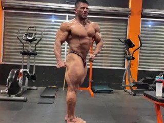 Massive Latino Bodybuilder Posing Attentiveness Stick-to-it-iveness Relating To Posing Trunks